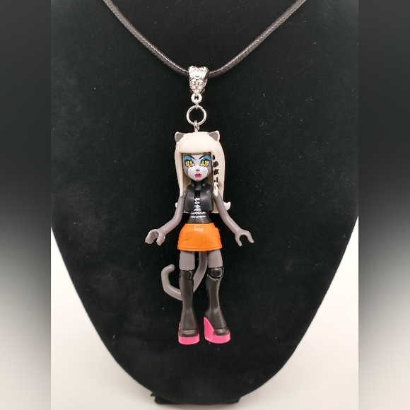 Meowlody Monster High Necklace Long Black Silver OOAK Handmade Mega Blok Werecat - Picture 3 of 11